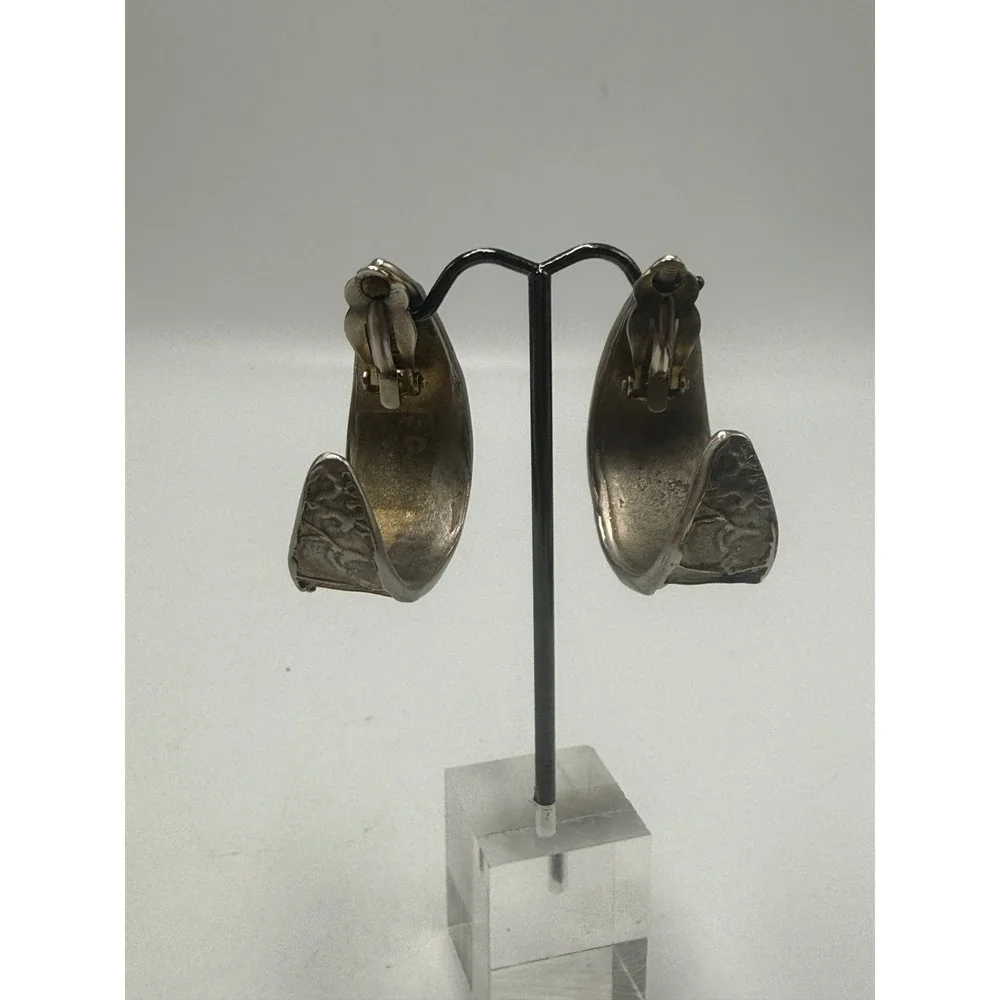 Vintage DKCo Textured Silver Tone Heavy Clip On Hoop Earrings Sculptural Bold